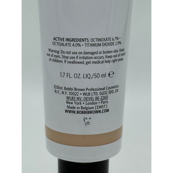 Bobbi Brown Vitamin Enriched Skin Tint Broad Spectrum SPF 15 Fair 2 50ml - Picture 6 of 7